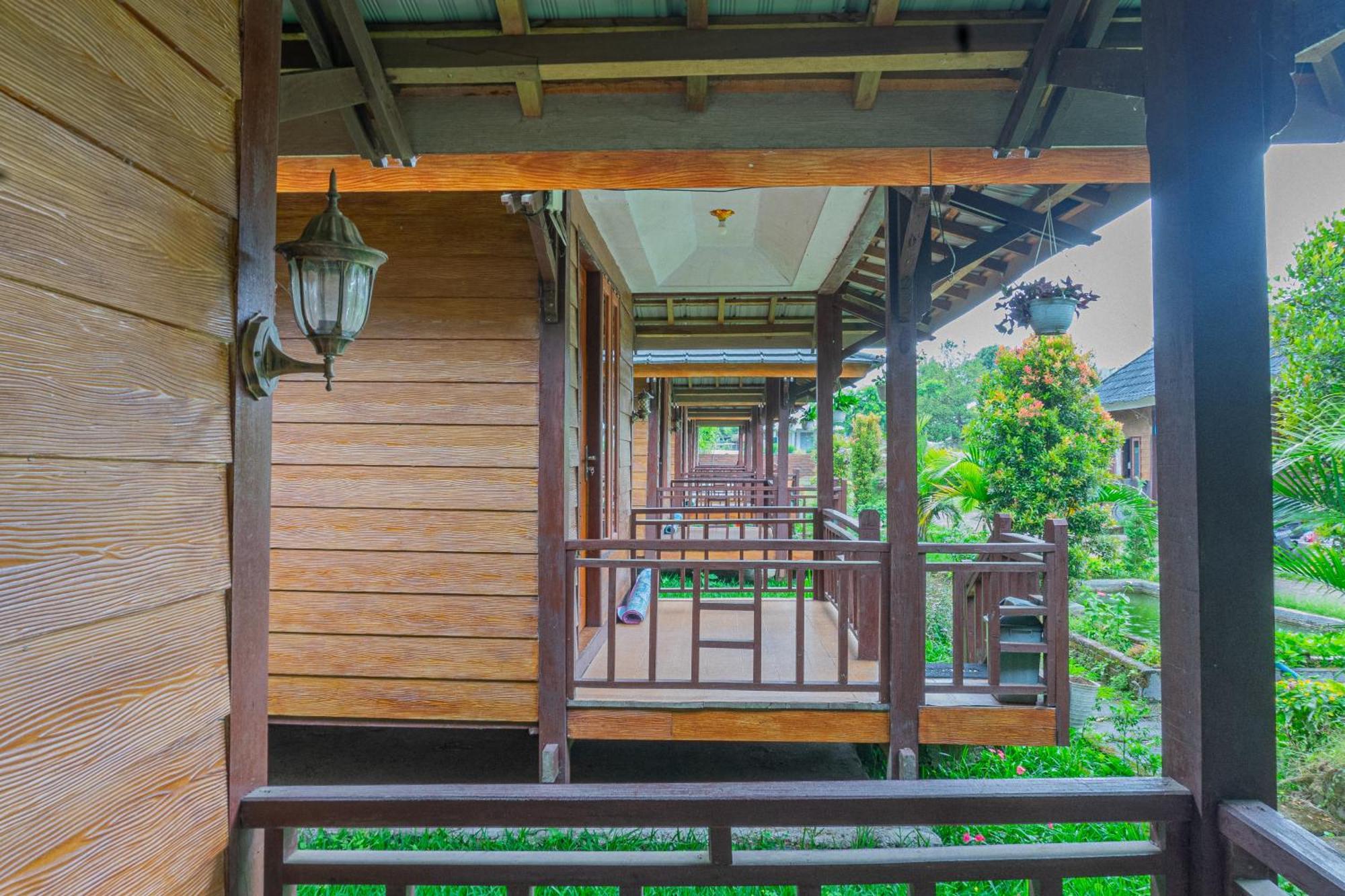 Puncak Rinjani Lodge Сембалун Лауанг Екстериор снимка